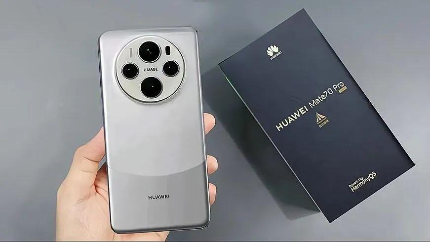 华为Mate70首发被抢，刚买的Pura70不香了