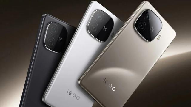 轻松做到一天一充，两千出头的真香机，旗舰性能+大电池+护眼直屏