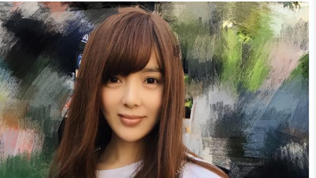 美过高圆圆贾静雯，18岁蹿红，25岁销声匿迹，“庞飞燕”去哪了？