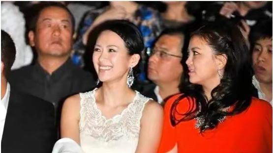 李湘136斤与章子怡98斤同框对比，揭示女性美丽与身材无关