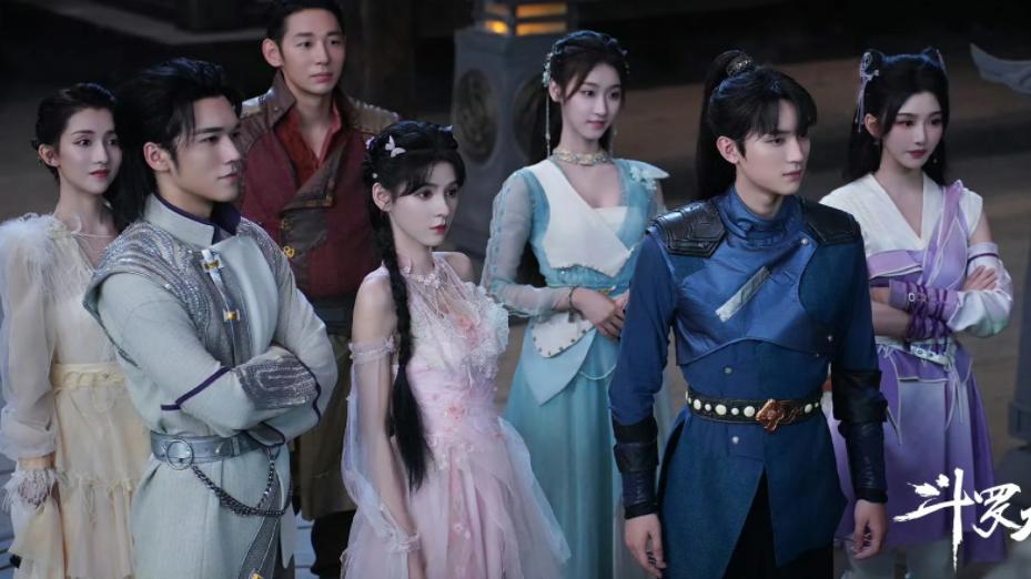 斗罗真人版完结，宁荣荣身材反差好大，公主裙穿搭好拥挤，把小舞都比下去了