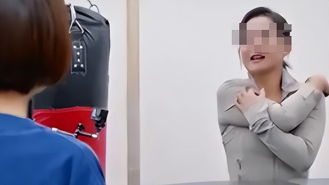 32个热搜霸屏, 持续刷热搜一个月! 减肥100斤的贾玲, 有多少人讨厌?