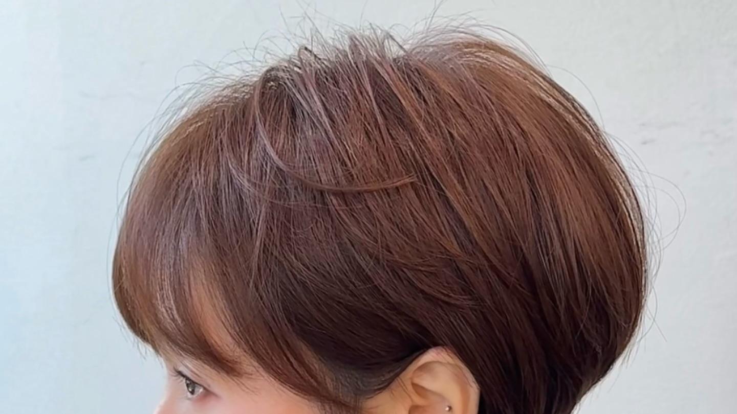 最火立体短发来了，饱满后脑勺可挂耳，很适合头型扁平的女士