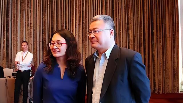 这两位央视主持人竟是夫妻？低调将近20年，婚姻依旧幸福美满