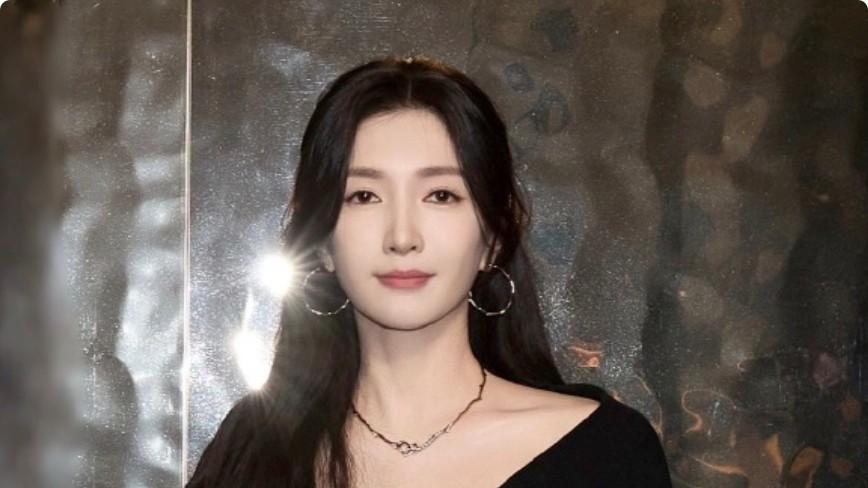 北京时尚活动，热巴丰满有料，郎朗夫妇太甜蜜，刘嘉玲气质最绝