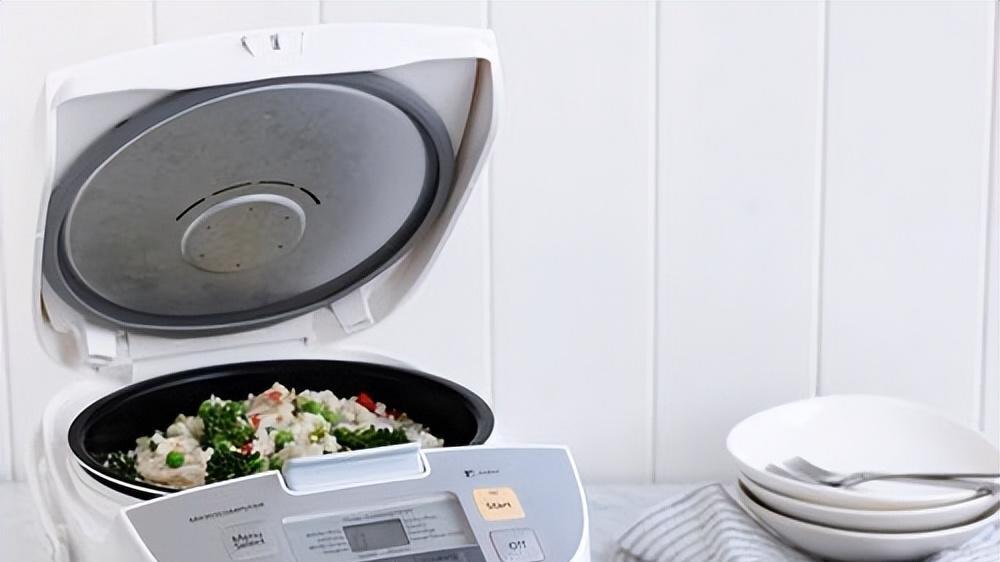 |电饭煲和电压力锅有何区别，哪个煮饭好吃？看懂这篇文少花冤枉钱