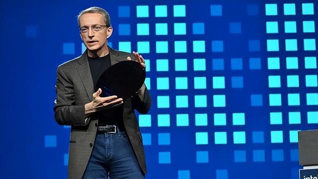 逆袭在即！龙芯研发酷睿13替代品，留给美国科技公司的时间不多了