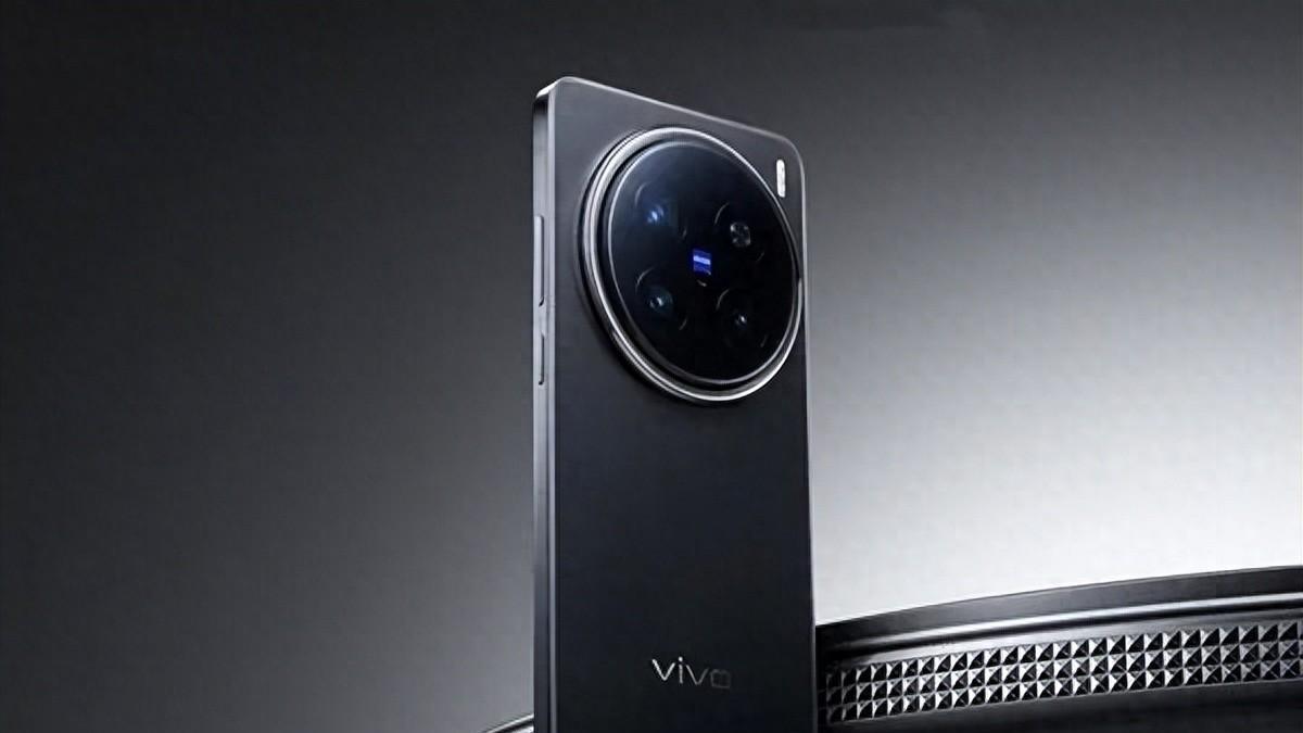 vivo X200系列已被媒体吹爆，vivo X100提前砸场降至冰点价