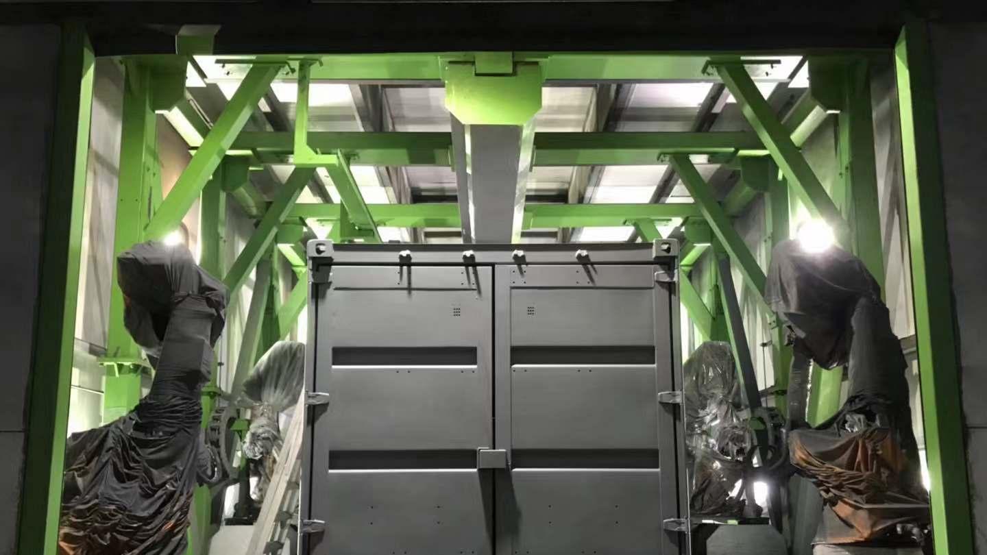 喷涂机器人与第七轴的组合应用