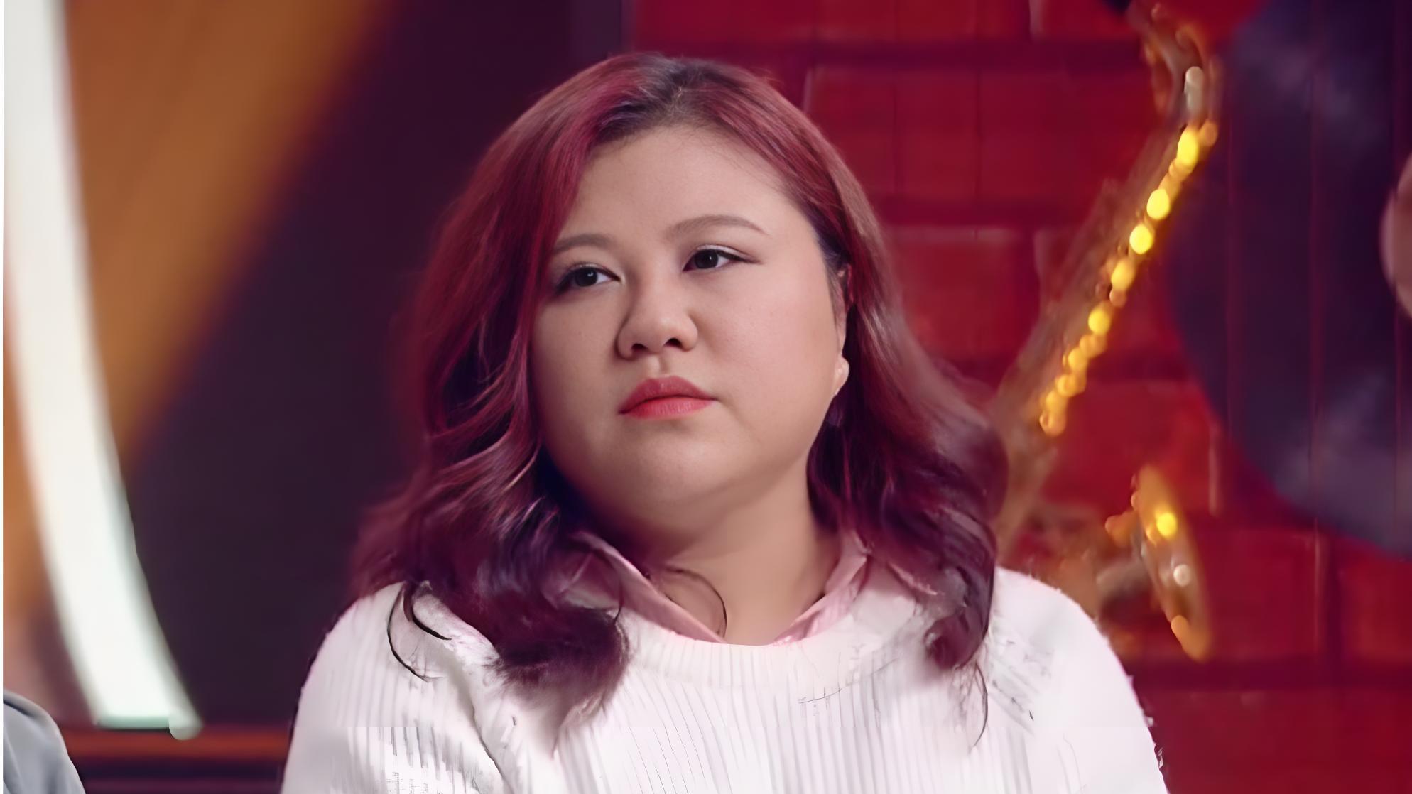 两度参加超女，出家整容改名，《时光音乐会》里的她已变得认不出