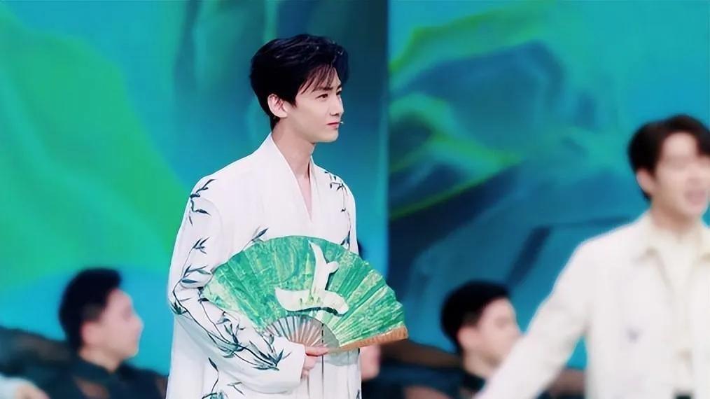 《上春山》事件再出变故，幕后人员丢了饭碗，知情人曝已内部排查