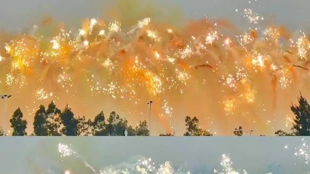 蔡国强无人机烟花秀，大量无人机突然坠落，网友：公干得漂亮！