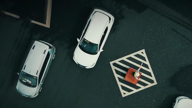 央视《奔跑吧，医生》开播，连看2集我想说：医疗剧就该这么拍！