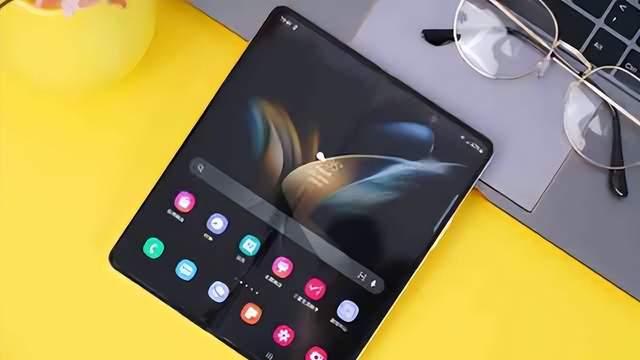 三星双11亮出“底牌”，三星Z Fold4跌至2940元，价格变得更香了