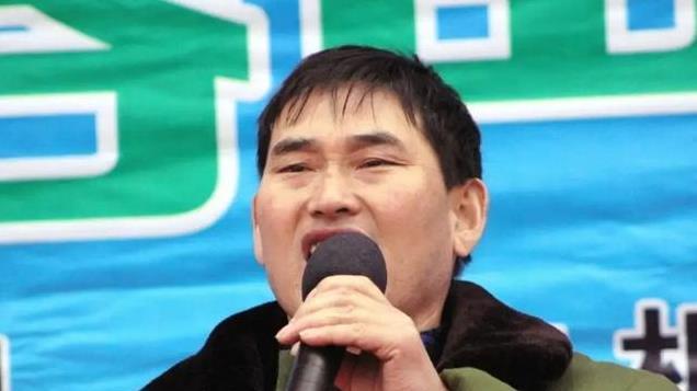 善恶到头终有报，54岁的农民歌手朱之文，已经走上了另一条道路！