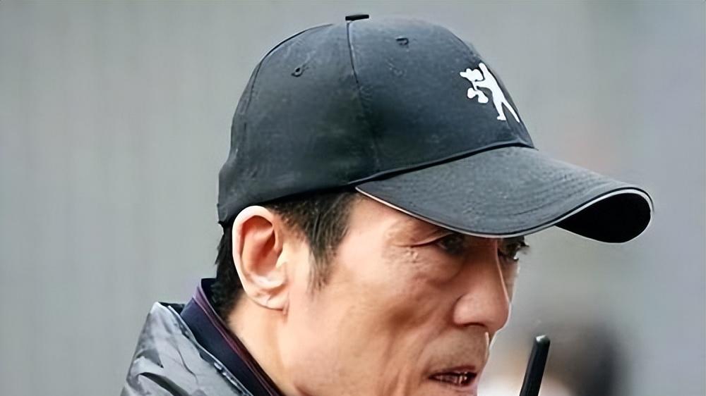 越低调，越出乎意料，细看 74 岁张艺谋的资产，才知什么叫人生赢家