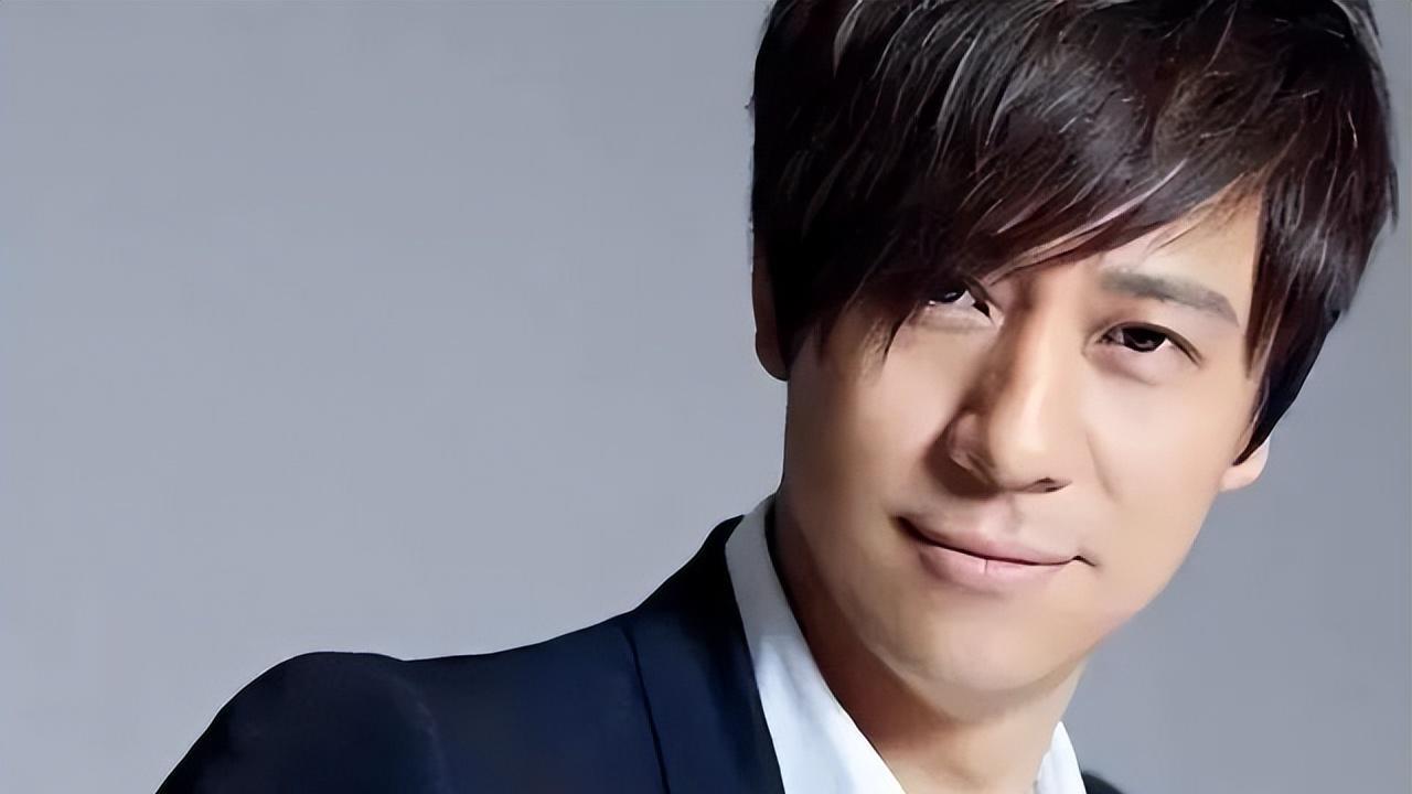 曾连登14次春晚的歌坛巨星，如今家产被拍卖住进养老院