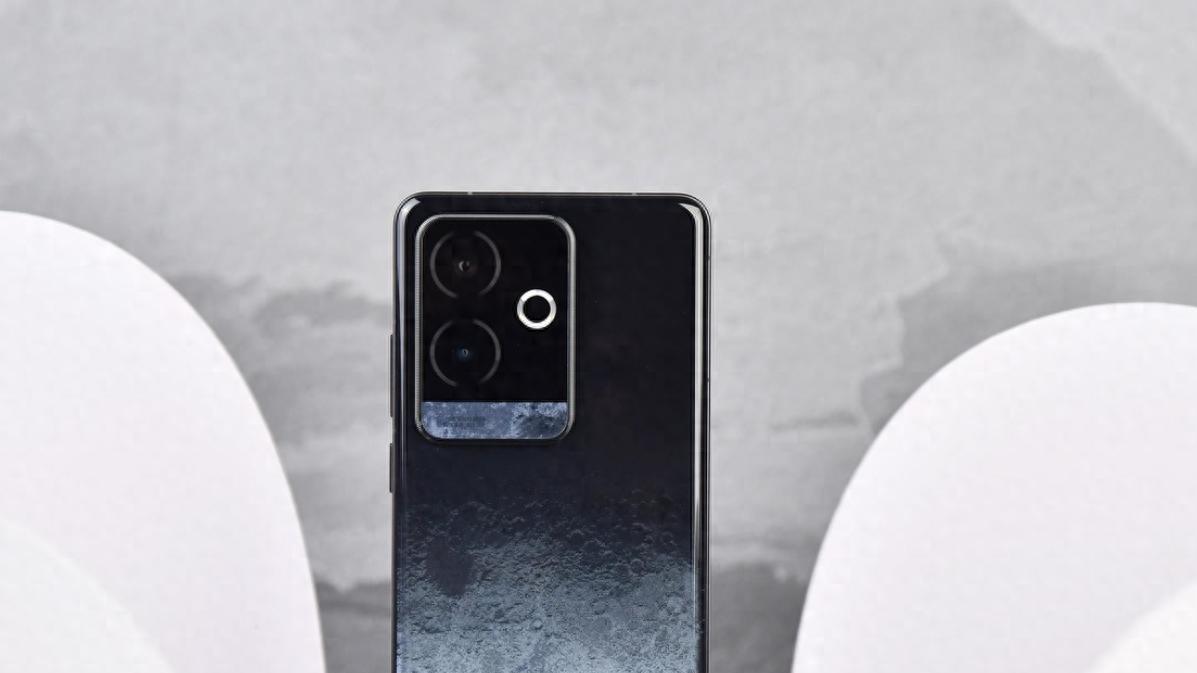 跌至低价的骁龙8Gen 3手机，最低1896元！