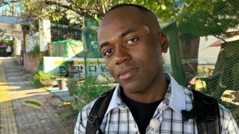 金钟国曝外国艺人参加曹世镐婚礼，礼金给得少吃得多！网友怒斥