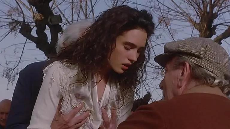 情欲在挣扎，刚出道的康纳利就拍B级片，就是有点羞涩