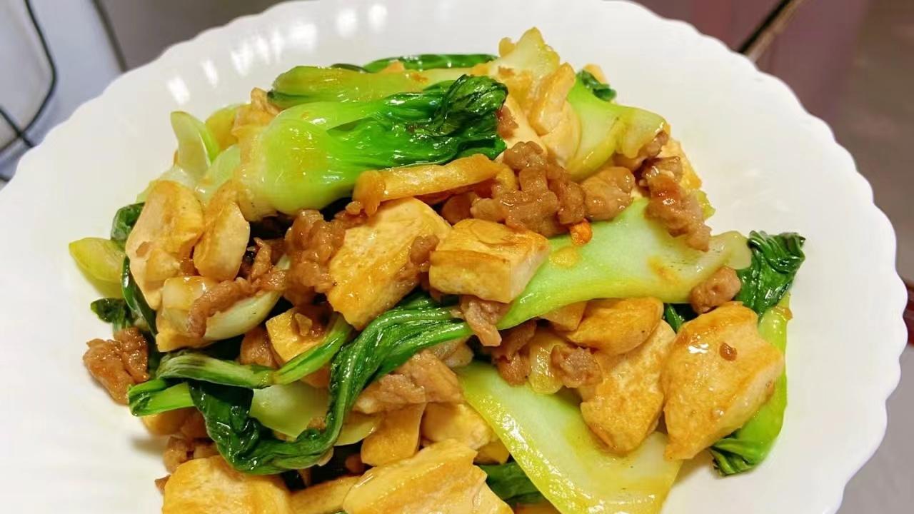 春天是养骨黄金期，建议家长：多给孩子吃6道家常菜，孩子长高高