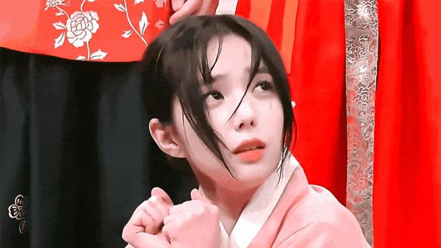 性张力拉满，Netflix这部尺度新剧太上瘾了