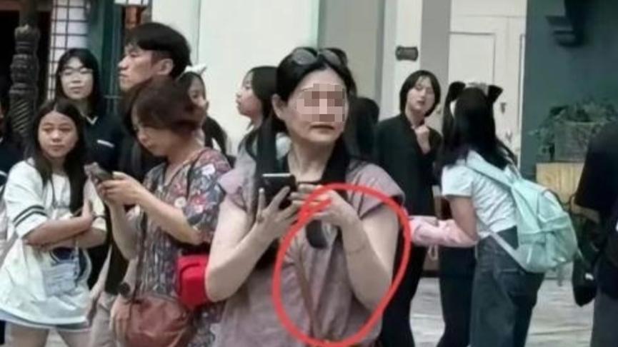 “不想再借钱给大S了”：大小S撕破脸，背后的人性太赤裸