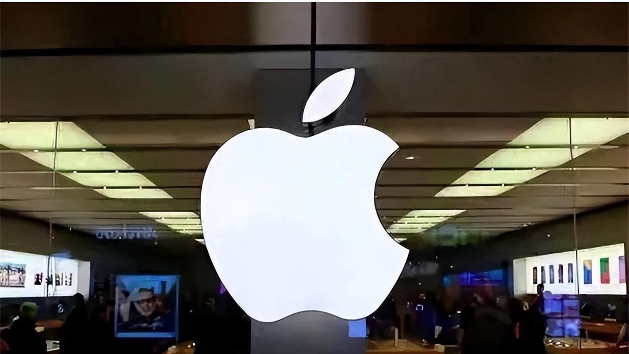 刚售一个月就降价！最高便宜1600，苹果承认：苹果AI落后至少两年