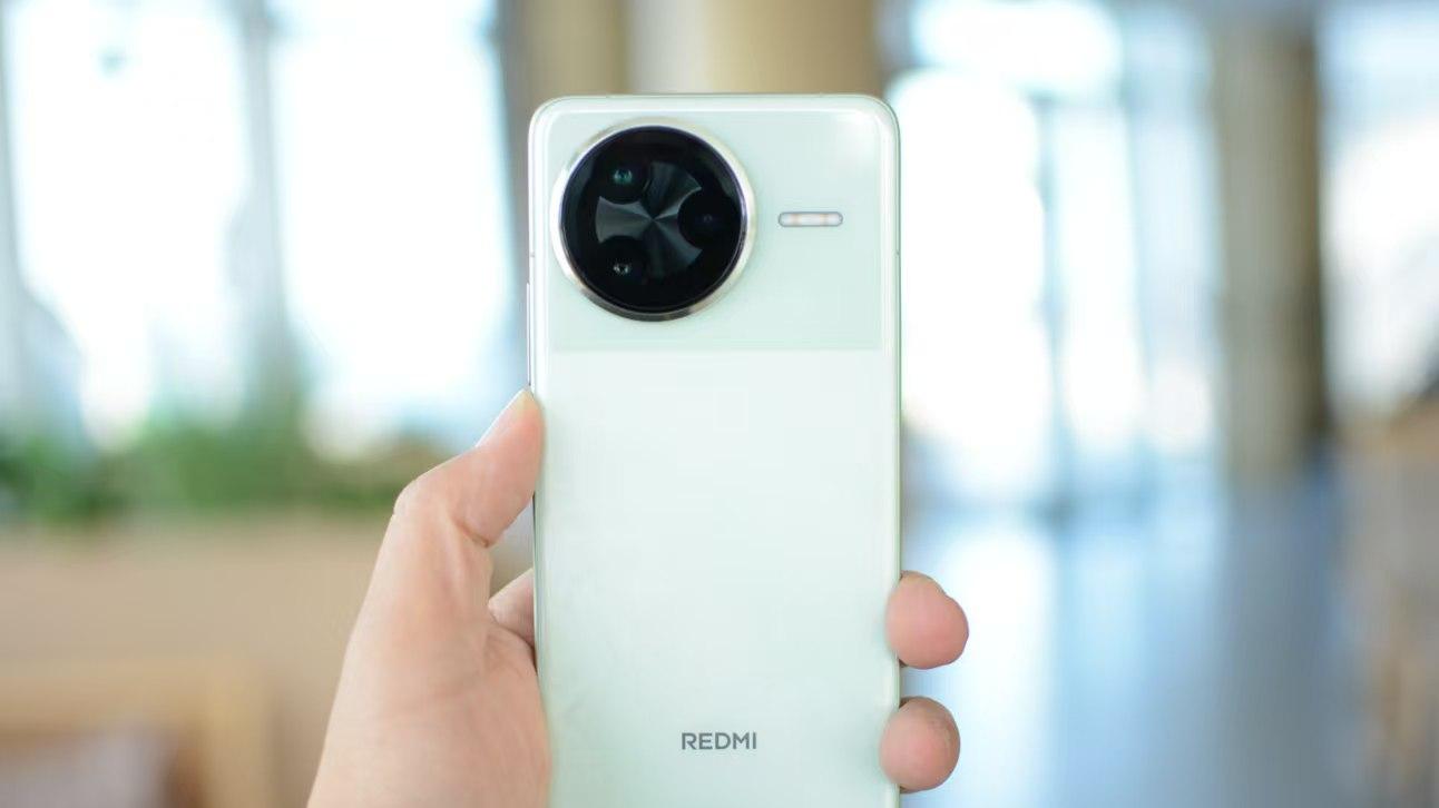 小米再造“爆款”手机，日销超66万台，好评率高达99%！