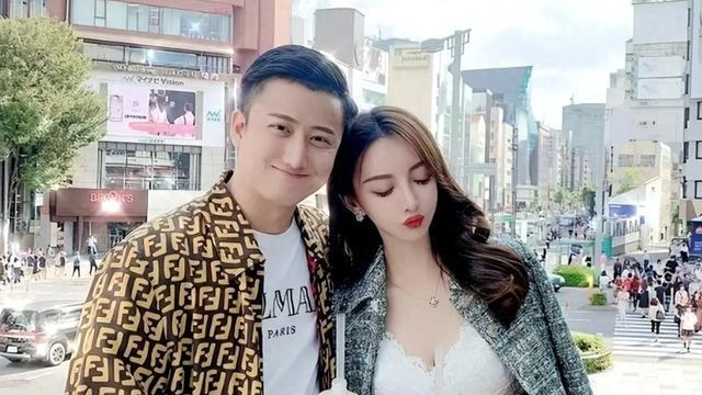 大瓜，黄晓明叶珂闹分手，孕晚期索要2.7亿分手费，前夫哥回应！