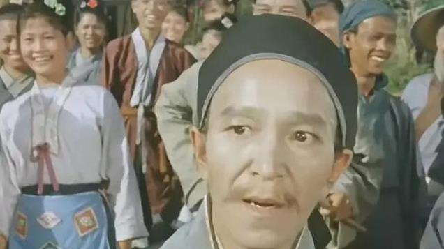 他演了40多年配角，观众见他就想笑，58岁才成婚，67岁就遗憾离世