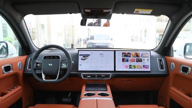 雷军：小米智驾3年投55亿，300万视频学习量，在业内是啥水平？