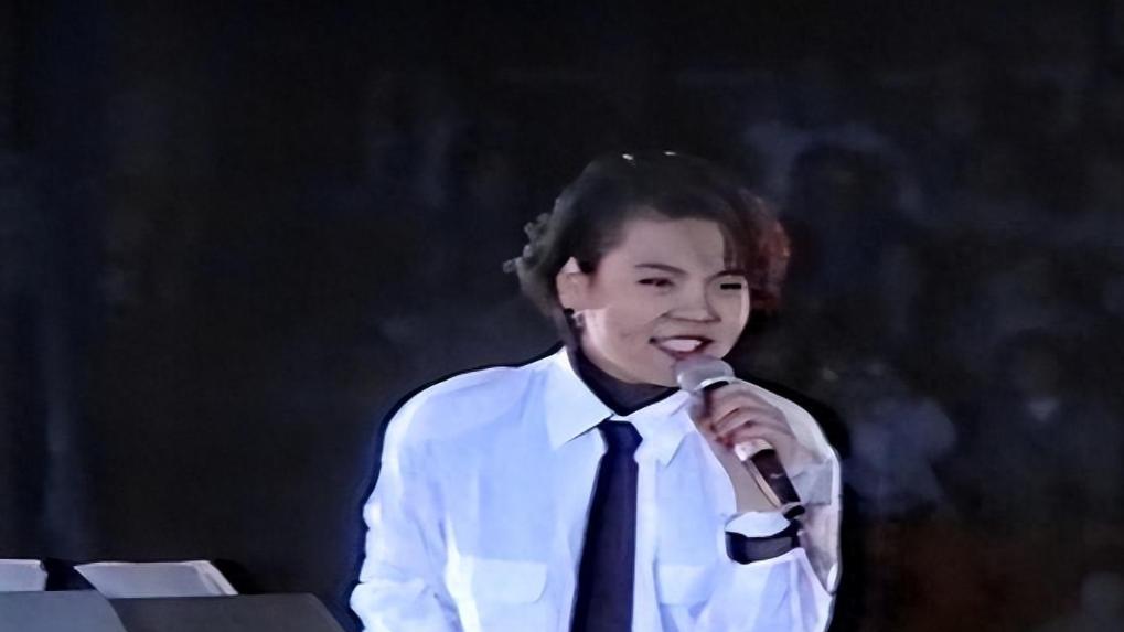 原来她已离世25年了，15岁一战成名，却因一个巴掌付出了生命