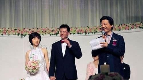 谁也想不到，袁立“不要”的男人，居然在张怡宁手里闪闪发光！