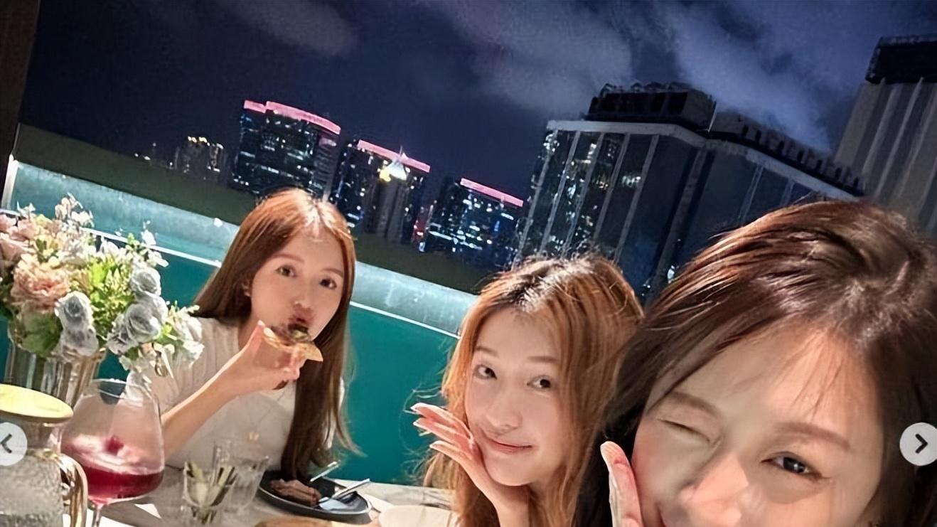 郭嘉文价值1.3亿有九龙塘豪宅曝光，楼顶拥有180平的“天池屋”