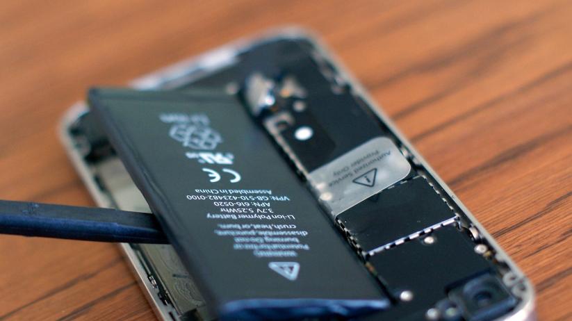 8000mAh！骁龙8新机彻底卷疯了，网友：电池容量直逼10000mAh