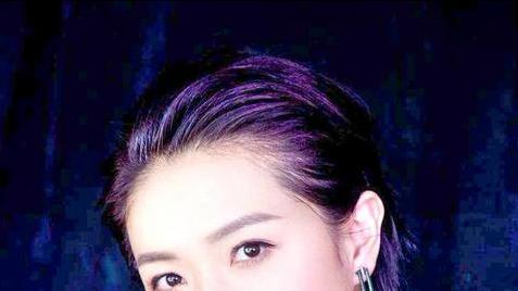 《万茜：以刚之姿直面风波》