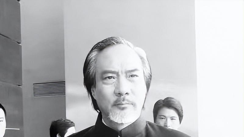 老戏骨徐少强患癌去世，知情人曝其妻子伤心过度，突发心脏病去世