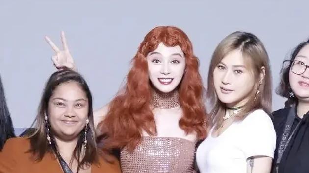 43岁范冰冰换发型似换了个人！非主流黄发又酷又飒，颜值和气质完全不一样了