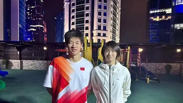 没想到吧，陈芋汐手机被抢玩偶被抢，全是同一人所为，网友：专门盯上了