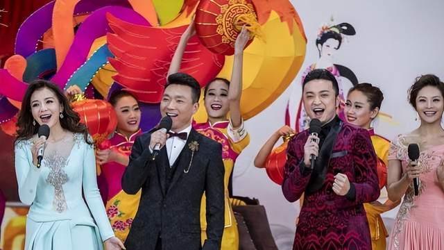 春晚|曝2024年春晚主持人阵容，任鲁豫撒贝宁挑大梁，谢娜疑似加入