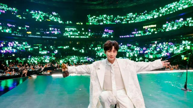 成毅人如其名，尖叫之夜又留到了最后，马丽都忍不住要抱怨一番