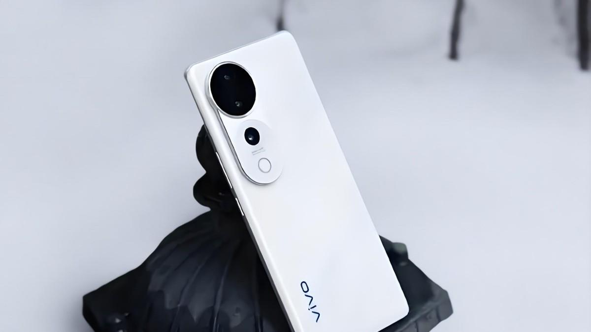 vivo“自拍神器”最新售价确认，跌价947元，彻底沦为千元机