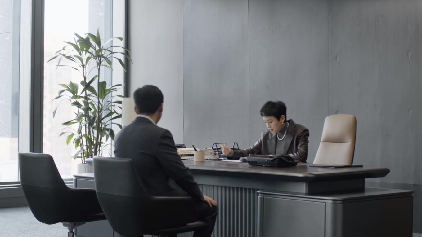 《凡人歌》直到百万年薪的那伟被开除，才明白，王睿智发疯的真相