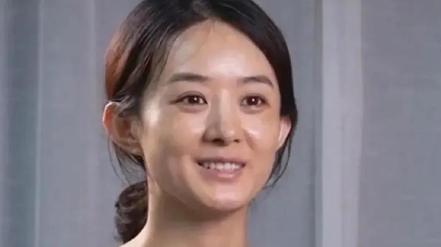 赵丽颖好真实，完全素颜状态下接受采访，内娱没几个敢的吧 ???