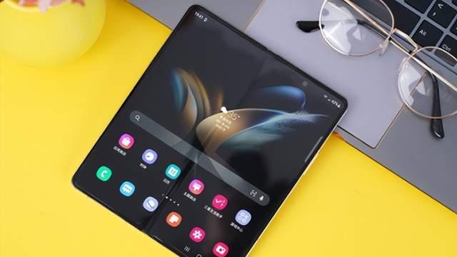 三星彻底“发飙”，三星Z Fold4价格跌至2910元，售价变得更亲民