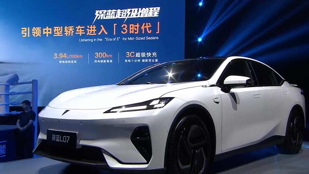 深蓝L07上市，15.19万元起售，超级增程+华为智驾“绝配”