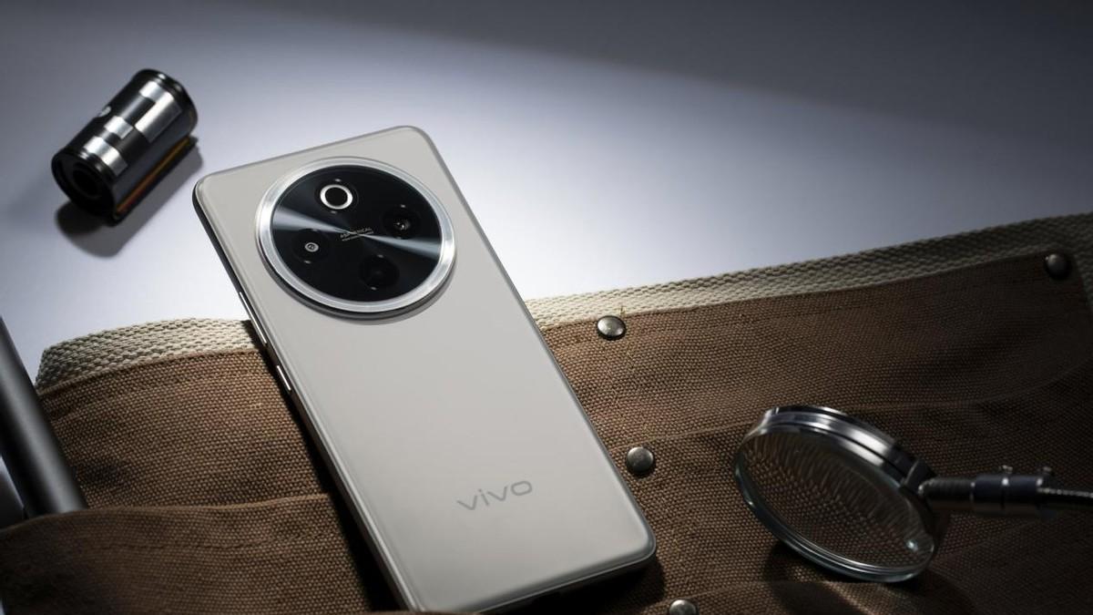 不开玩笑！外卖员、闪送员选这款手机挺合适：关键续航很猛！