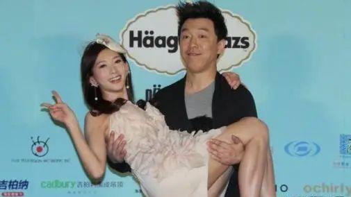 18岁黄渤忍了，18岁张卫健也忍了，看了18岁雷佳音我忍不了了