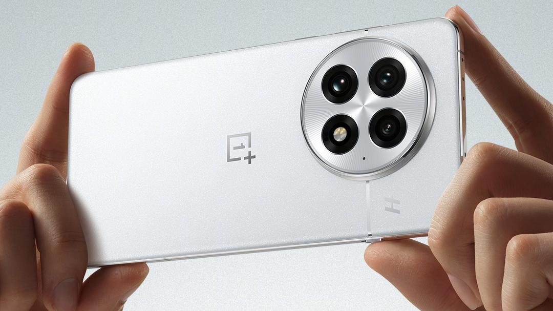 6000mAh+2K屏，2款骁龙8Gen4新旗舰确认，谁才是真正的十三香？